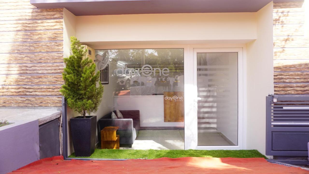 Dayone Suites Bangalore Exterior foto